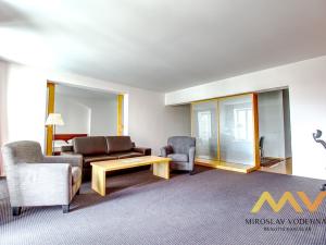 Pronájem bytu 2+kk, Hradec Králové, Malé náměstí, 98 m2