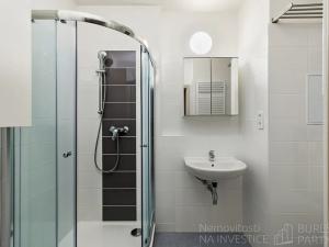 Pronájem bytu 1+kk, Praha - Hlubočepy, Miloše Havla, 30 m2