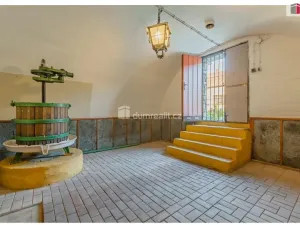 Pronájem garáže, Hovorany, 60 m2