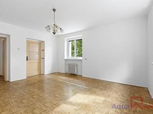 Prodej bytu 2+1, Ostrov, Luční, 61 m2