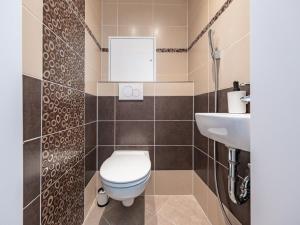 Prodej bytu 2+kk, Praha - Řepy, Galandova, 47 m2