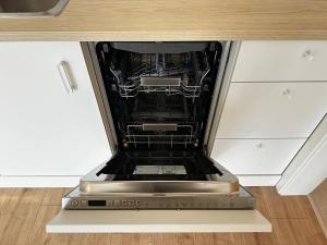 Pronájem bytu 2+kk, Praha - Hostavice, Českobrodská, 56 m2