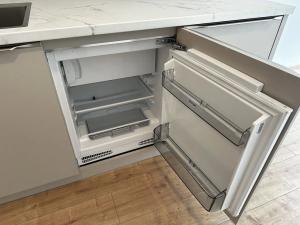 Pronájem bytu 1+kk, Praha - Hostavice, Českobrodská, 35 m2