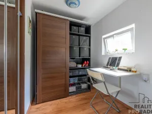 Prodej rodinného domu, Praha, Vačkářova, 216 m2