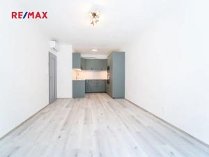 Pronájem bytu 3+kk, Nymburk, V Kolonii, 76 m2