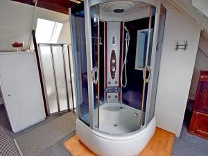 Pronájem bytu 1+1, Praha - Hlubočepy, Pod Ateliéry, 45 m2