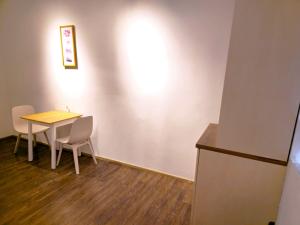 Prodej bytu 2+kk, Praha, Na hutích, 23 m2