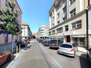 Prodej bytu 2+kk, Praha, Na hutích, 23 m2