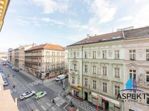 Pronájem bytu 2+1, Praha - Smíchov, Zborovská, 70 m2