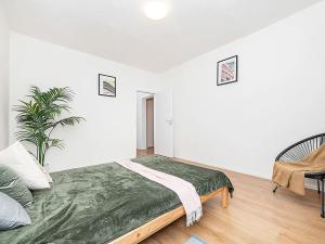 Prodej bytu 3+kk, Praha - Malešice, Počernická, 58 m2
