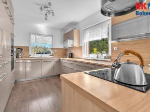 Prodej rodinného domu, Bakov nad Jizerou, 180 m2