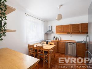 Prodej bytu 2+1, Stará Paka - Karlov, 63 m2