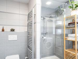 Prodej bytu 2+1, Stará Paka - Karlov, 63 m2