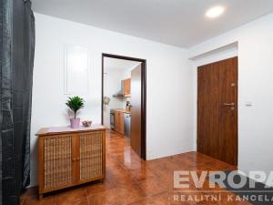 Prodej bytu 2+1, Stará Paka - Karlov, 63 m2