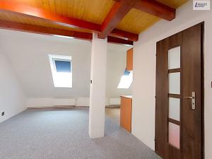 Pronájem bytu 1+kk, Příbram, náměstí Hynka Kličky, 31 m2