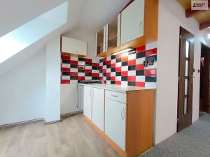 Pronájem bytu 1+kk, Příbram, náměstí Hynka Kličky, 31 m2