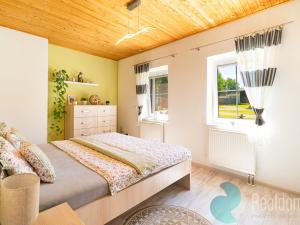 Prodej výrobních prostor, Ponědrážka, 165 m2