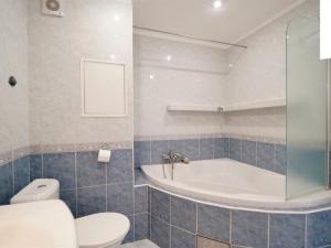 Pronájem bytu 3+kk, Praha - Prosek, Veltruská, 54 m2