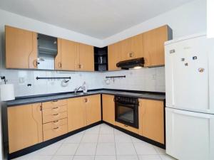 Pronájem bytu 3+kk, Praha - Prosek, Veltruská, 54 m2