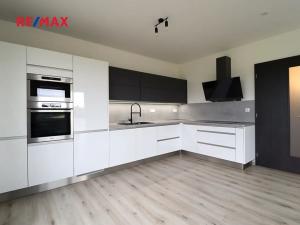 Pronájem bytu 3+kk, Praha - Lipence, Oddechová, 85 m2