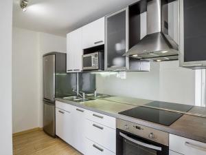 Pronájem bytu 2+kk, Praha - Dejvice, Zemědělská, 42 m2