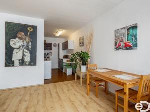 Prodej bytu 3+kk, Praha - Horní Měcholupy, Janovská, 66 m2