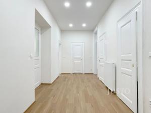 Pronájem bytu 2+1, Praha - Bubeneč, Sládkova, 68 m2