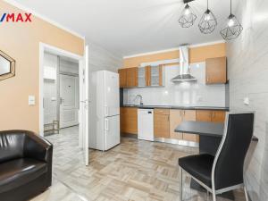 Prodej bytu 2+kk, Karlovy Vary - Bohatice, Jáchymovská, 48 m2