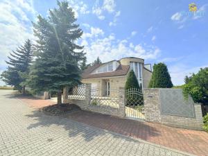 Prodej vily, Praha - Benice, U zahrádek, 427 m2