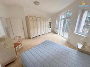 Prodej vily, Praha - Benice, U zahrádek, 427 m2