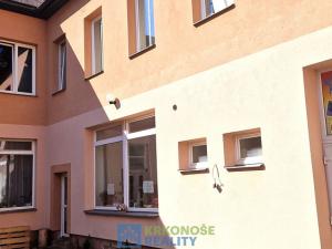 Pronájem obchodního prostoru, Trutnov - Střední Předměstí, Spojenecká, 65 m2