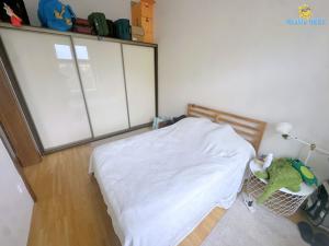 Pronájem bytu 2+1, Praha - Smíchov, Štefánikova, 50 m2