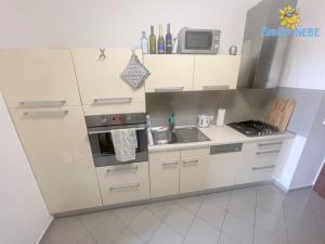 Pronájem bytu 2+1, Praha - Smíchov, Štefánikova, 50 m2