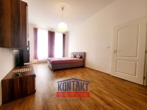 Pronájem bytu 2+1, České Budějovice, Lannova tř., 72 m2