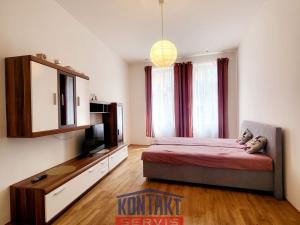 Pronájem bytu 2+1, České Budějovice, Lannova tř., 72 m2