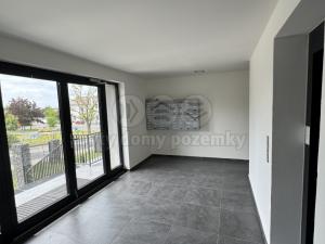 Pronájem bytu 1+kk, Louny, Husova, 38 m2