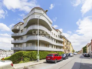 Prodej bytu 3+1, Praha - Břevnov, Šlikova, 129 m2