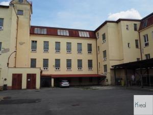 Prodej obchodního prostoru, Cheb, Pekařská, 13500 m2