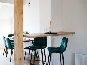 Pronájem bytu 2+kk, Praha - Smíchov, Ke Koulce, 62 m2