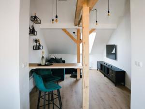 Pronájem bytu 2+kk, Praha - Smíchov, Ke Koulce, 62 m2