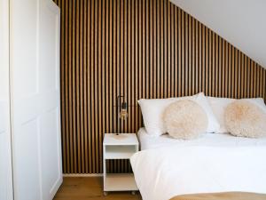 Pronájem bytu 2+kk, Praha - Smíchov, Ke Koulce, 62 m2