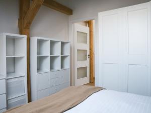 Pronájem bytu 2+kk, Praha - Smíchov, Ke Koulce, 62 m2