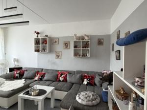 Pronájem bytu 4+1, Karlovy Vary, Východní, 75 m2