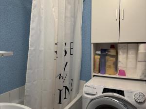 Pronájem bytu 4+1, Karlovy Vary, Východní, 75 m2