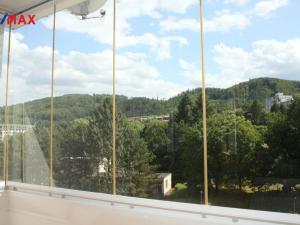 Pronájem bytu 4+1, Karlovy Vary, Východní, 75 m2