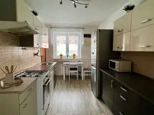 Prodej bytu 3+1, Nové Strašecí, Husova, 74 m2