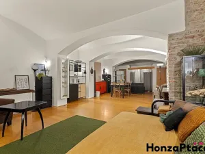 Prodej komerční nemovitosti, Praha - Nové Město, Dittrichova, 66 m2