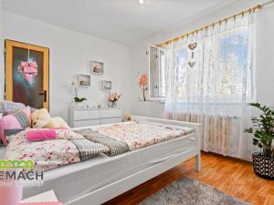 Prodej rodinného domu, Červený Kostelec - Olešnice, 277 m2