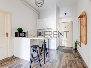 Pronájem bytu 2+1, Praha - Žižkov, Radhošťská, 65 m2