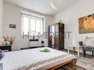 Pronájem bytu 2+1, Praha - Žižkov, Radhošťská, 65 m2